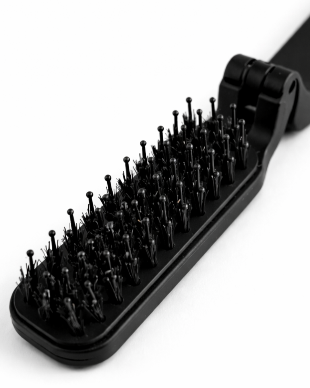 Tame the Mane - Compact travel hairbrush